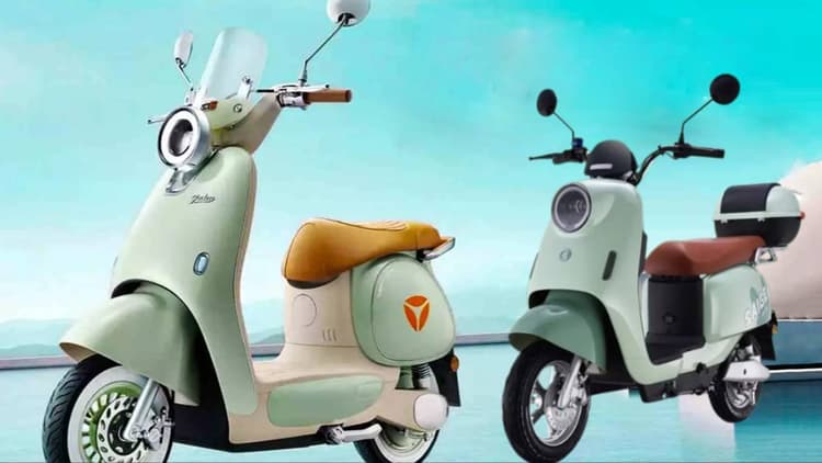अब सड़कों पर नमक से दौड़ेंगे स्कूटर्स, 15 मिनट में फुल चार्ज, पेट्रोल की टेंशन खत्म!