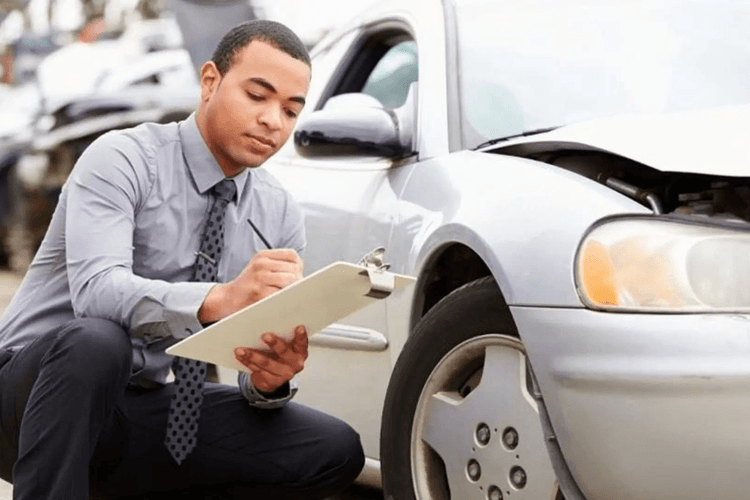 जरूरी खबर: थर्ड पार्टी इंश्योरेंस के बिना चला रहे हैं गाड़ी, तो हो जाएं सावधान! कट सकता है लंबा चालान