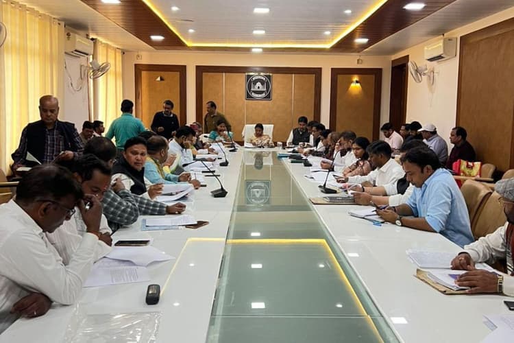 यूपी में गुमनाम नहीं रहेंगी रेहड़ी-फड़ की दुकानें, नगर निगम का आदेश- 'पहचान सार्वजनिक करना अनिवार्य'