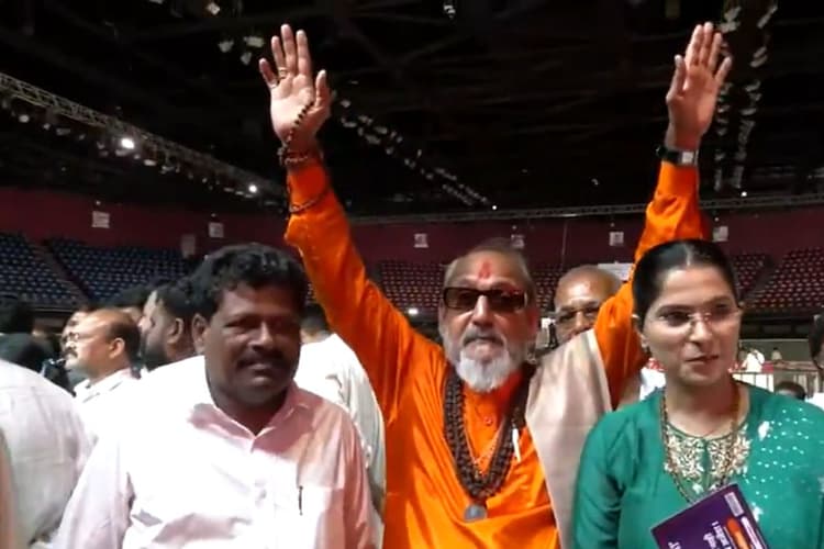 Bal Thackeray Viral Video: उद्धव की रैली में दिख गए बालासाहेब, आप भी जाएंगे चौंक