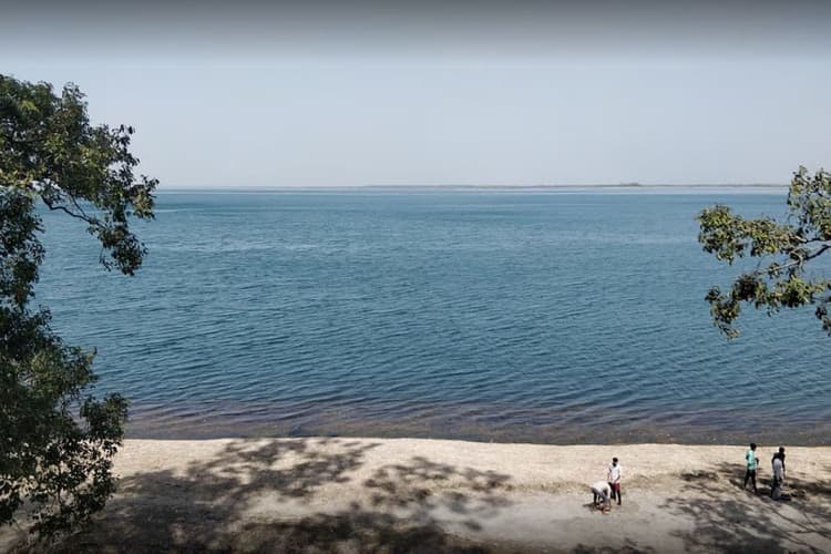 UP News: गोवा-मालदीव्स छोड़िए, यूपी में ही मिल जाएगा बीच वाला मजा