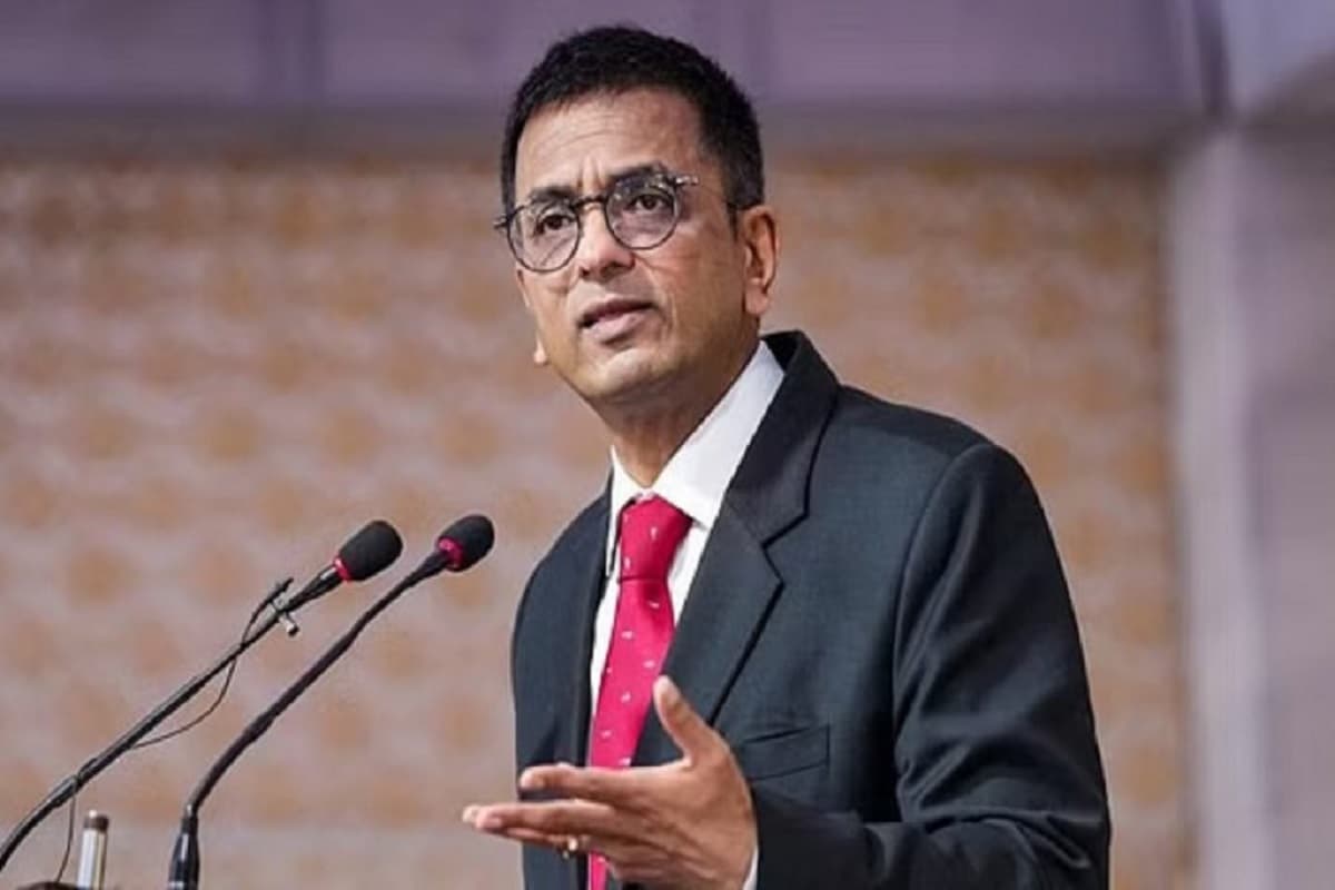 वेदांता-वायसराय विवाद में नया मोड़, पूर्व सीजेआई चंद्रचूड़ बोले—विश्वसनीय नहीं है शॉर्ट सेलर की रिपोर्ट