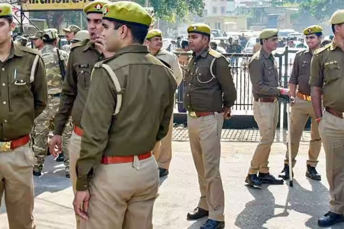 Bihar Police: सीतामढ़ी में थानाध्यक्ष समेत 32 पुलिस अधिकारियों का तबादला, कानून-व्यवस्था मजबूती को फेरबदल