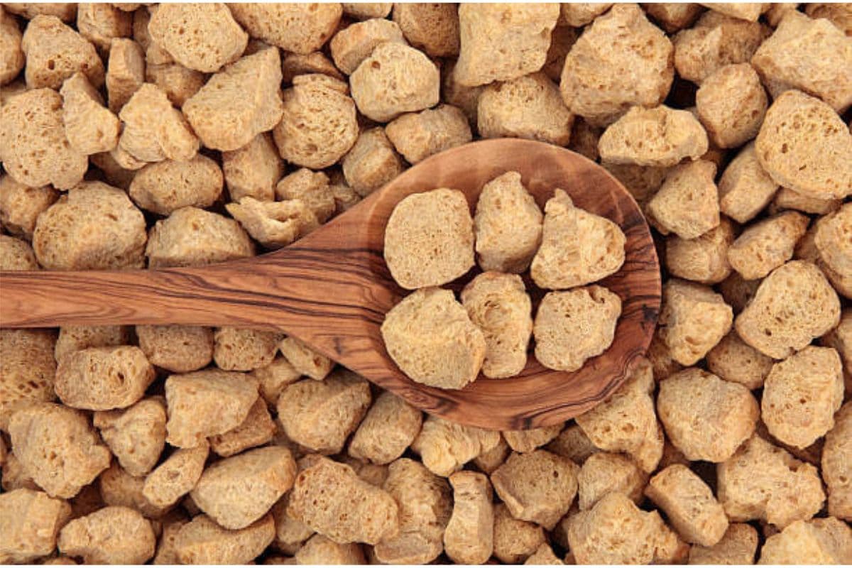 Health Benefits of Soaked Soybeans: जानिए भिगोकर सोयाबीन खाने के हैरान करने वाले फायदे