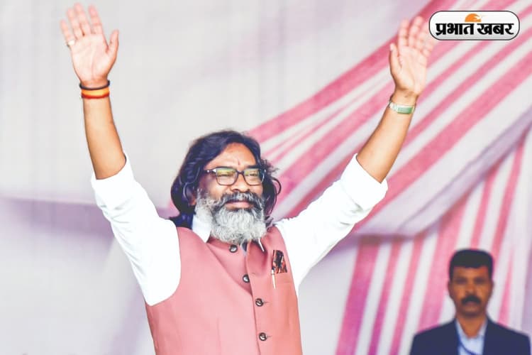 Hemant Soren: सीएम सोशल मीडिया पर एक्टिव, दिल्ली से सुलझाई दर्जनों शिकायतें, फॉलोअर्स के मामले में भी सबसे आगे