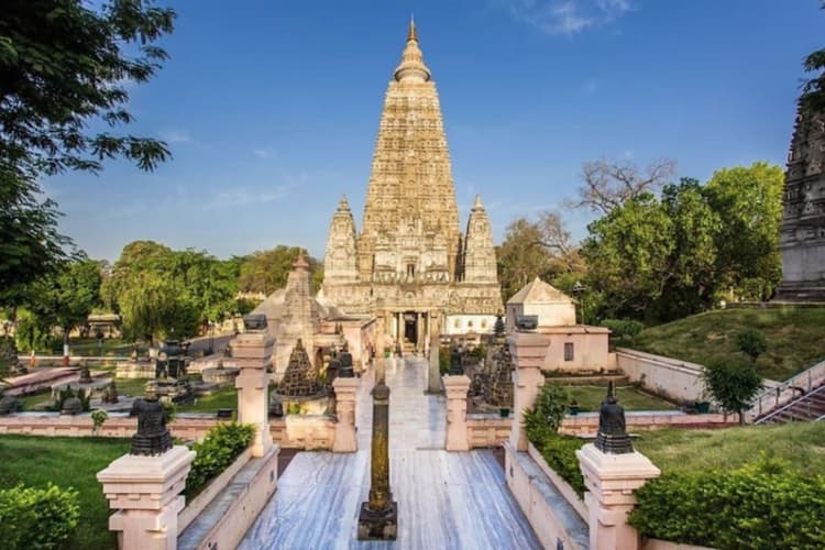 महाबोधि मंदिर को लेकर अलर्ट पर सुरक्षा एजेंसियां, कांवरियों की भीड़ को लेकर कड़ी की गई सुरक्षा व्यवस्था