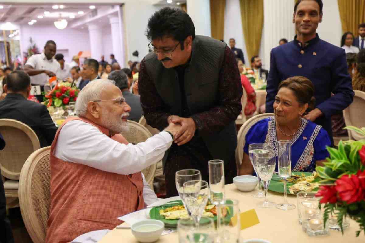 PM Modi Trinidad-Tobago Visit : рдХрд┐рддрдиреЗ рднрд╛рд░рддреАрдп рд░рд╣рддреЗ рд╣реИрдВ рддреНрд░рд┐рдирд┐рджрд╛рдж рдФрд░ рдЯреЛрдмреИрдЧреЛ рдореЗрдВ? рдЬрд╛рдирдХрд░ рдЪреМрдВрдХ рдЬрд╛рдПрдВрдЧреЗ рдЖрдк рднреА