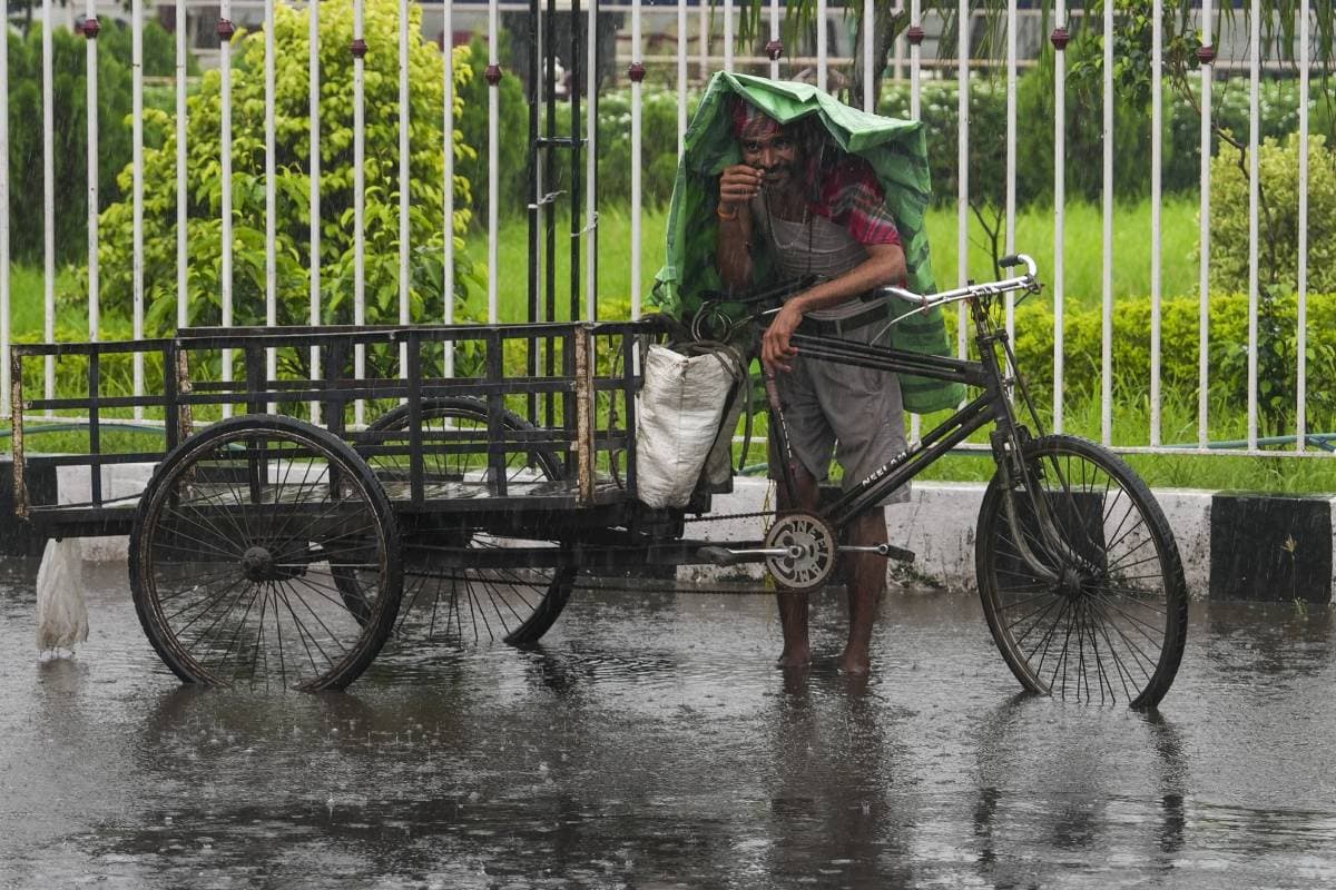 Heavy Rain Alert : 29 जुलाई से 1 अगस्त तक भारी बारिश का अलर्ट, स्कूलों की छुट्टी, बचकर निकलें घर से