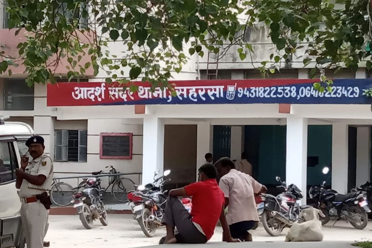 पढ़ाई में मन नहीं लगने के कारण छात्रा ने की आत्महत्या, मां ने फोन कर घर आने की कही थी बात