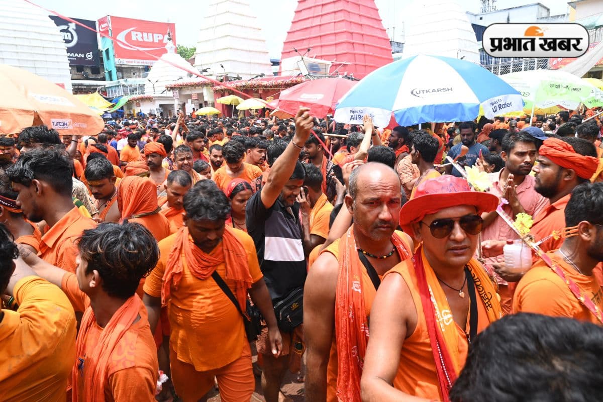 Shravani Mela Crowd of kanwariyas before tisri somvari, 2.70 lakh devotees offered water