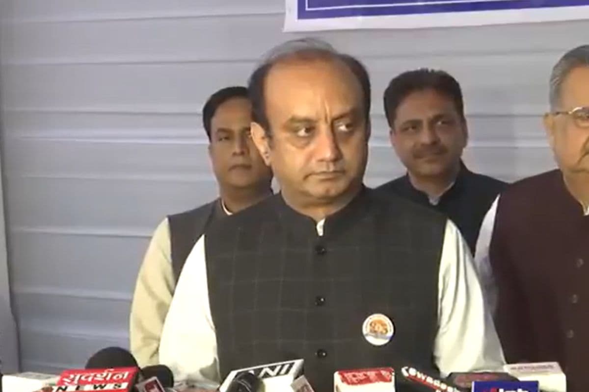 Sudhanshu Trivedi attack on Rahul Gandhi : राहुल बोले- ‘ट्रंप के आगे झुक जाएंगे पीएम मोदी’, बीजेपी बोली- पाक के सबसे बड़े ‘मुहाफिज’ हैं कांग्रेस नेता
