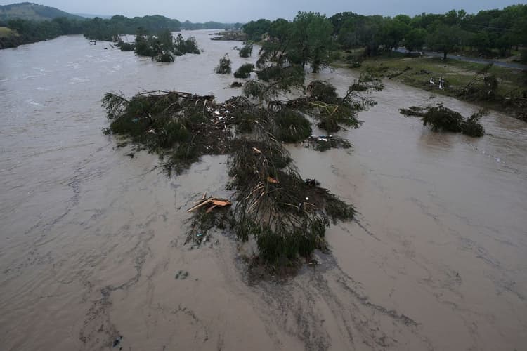 Bihar Flood: बिहार के 9 जिलों में बढ़ा बाढ़ का खतरा, फरक्का बराज के सभी गेट खोले गए