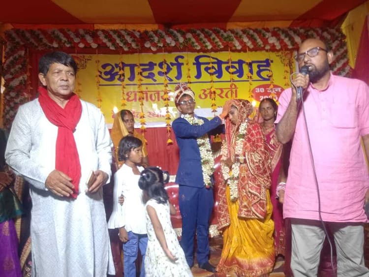 Giridih News :हूल दिवस पर हुआ दहेज मुक्त विवाह