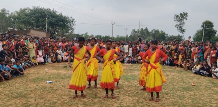 Giridih News :संताल जुवान गांवता ने प्रतियोगिता का किया आयोजन