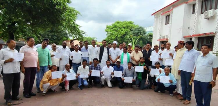 Giridih News :संगठन की रीढ़ होती है प्रखंड स्तर की कमेटी : जयप्रकाश