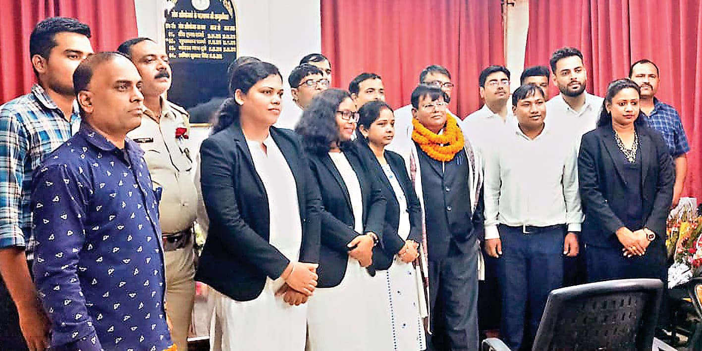 Ranchi news़ अनिल सिंह 35 सालों की सेवा के बाद सेवानिवृत्त