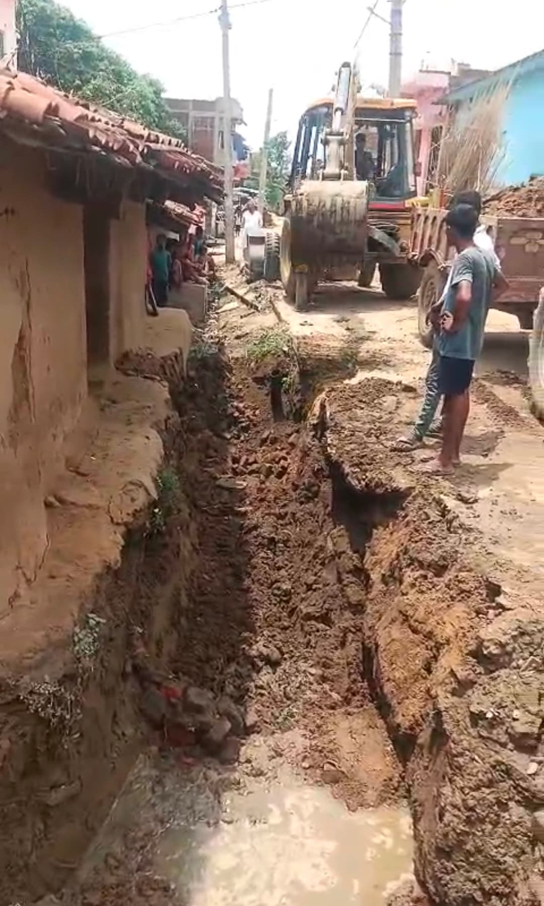 बालूगंज में नाला निर्माण का कार्य हुआ शुरू, जल निकासी का होगा प्रबंध