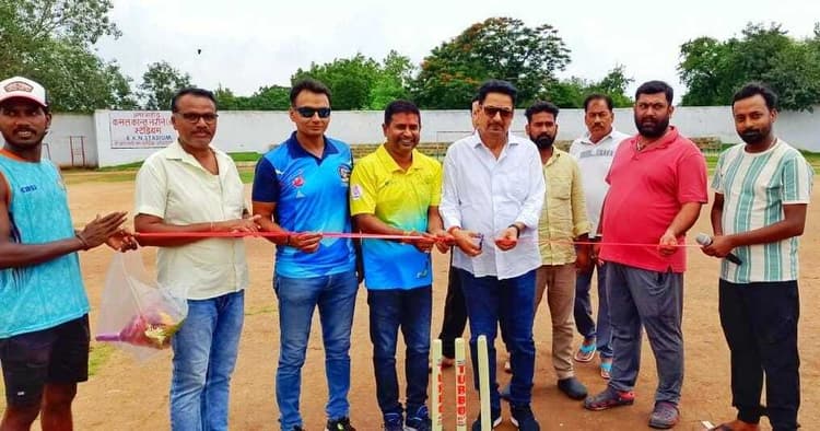 Deoghar news : छोटे-छोटे आयोजनों से खिलाड़ियों की नयी पौध को आगे बढ़ने की मिलती है प्रेरणा : डॉ. सुनील खवाड़े