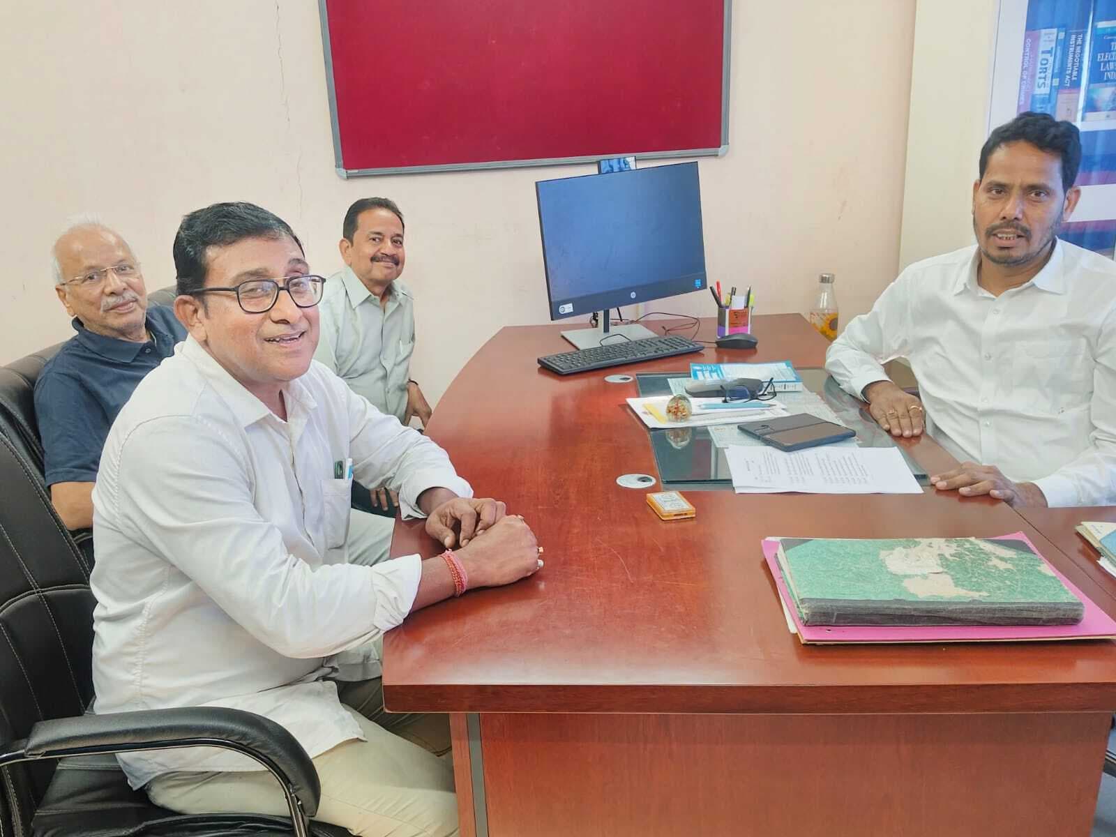 Jamshedpur news. बुजुर्गों को जागरूक करने व कानूनी हक दिलाने में डालसा सहयोग करेगा : सचिव