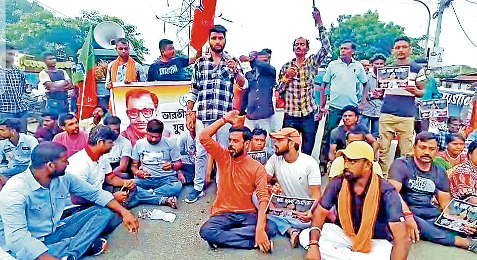 कसबा कांड के खिलाफ भाजयुमो का उग्र प्रदर्शन