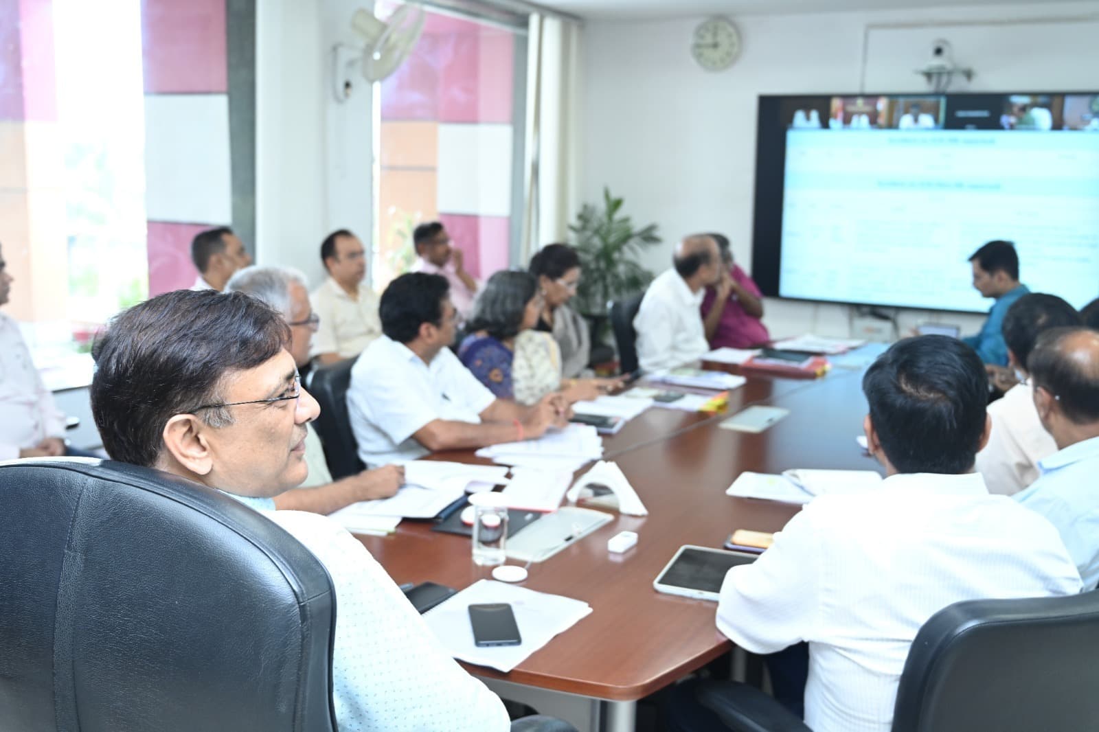 Gaya News : मॉनसून में रेलवे परिचालन की निगरानी तेज, यात्रियों की सुविधा पर विशेष जोर