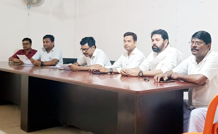 पुनरीक्षण कार्य में सहयोग करें प्रखंड जनप्रतिनिधि