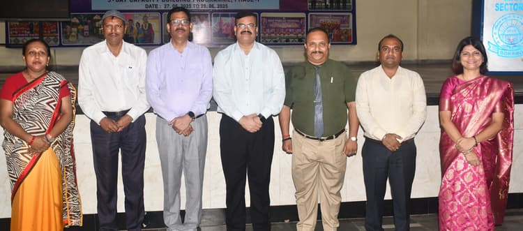 Bokaro News : शैक्षणिक प्रक्रिया को प्रभावशाली, रुचिकर व उपयोगी बना गया कार्यशाला