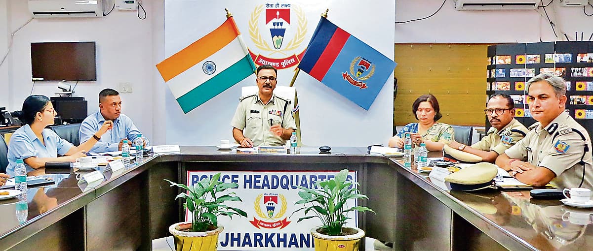 राज्य में सुरक्षा-व्यवस्था को लेकर डीजीपी ने की बैठक