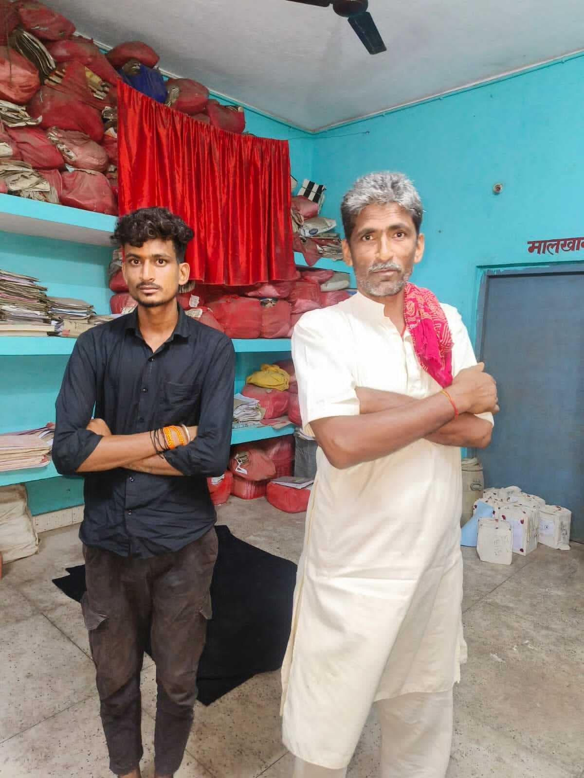 पुलिस पर हमला करने के आरोप में दो बालू माफिया गिरफ्तार