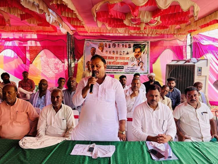 राजद के पंचायत, बूथ अध्यक्ष व बीएलए-2 का प्रशिक्षण कार्यक्रम किया गया आयोजित