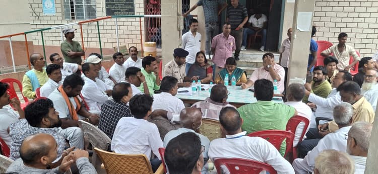 क्षेत्र में शांति भंग करने वालों को बख्शा नहीं जायेगा, थानाध्यक्ष