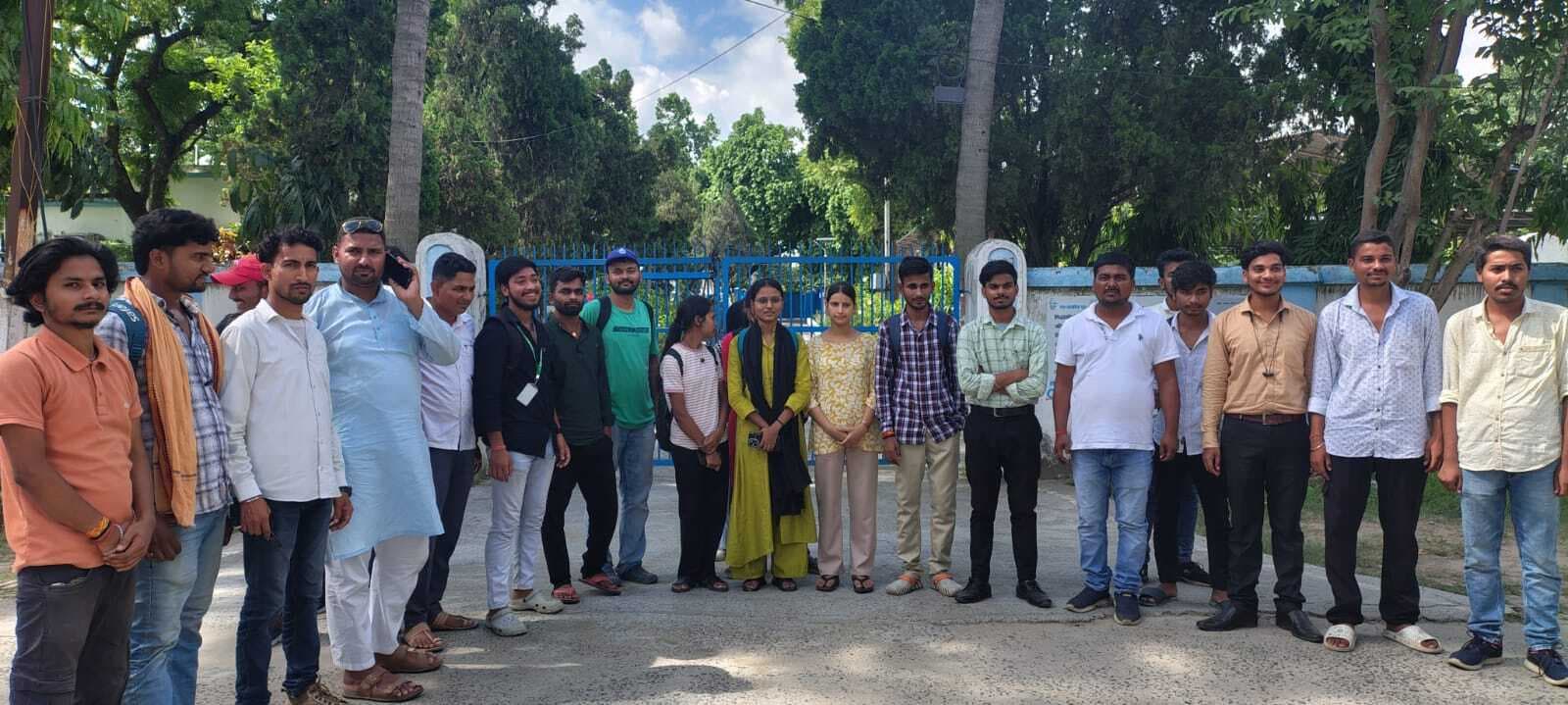 बीसीए पुनर्मूल्यांकन परिणाम में गड़बड़ी की शिकायत, छात्रों ने कुलपति को सौंपा आवेदन