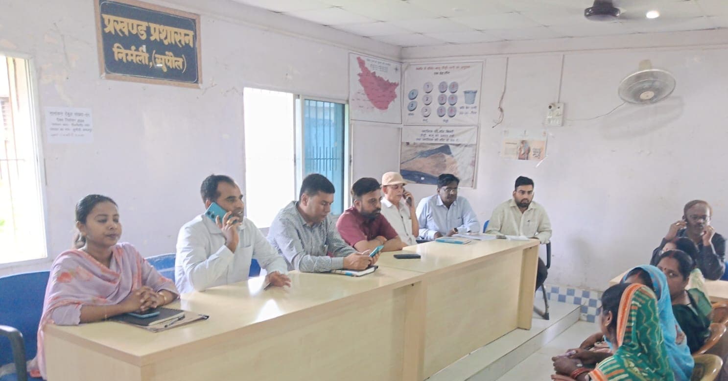 घर-घर जाकर एन्यूमरेशन फॉर्म भरवाएं बीएलओ -एसडीएम