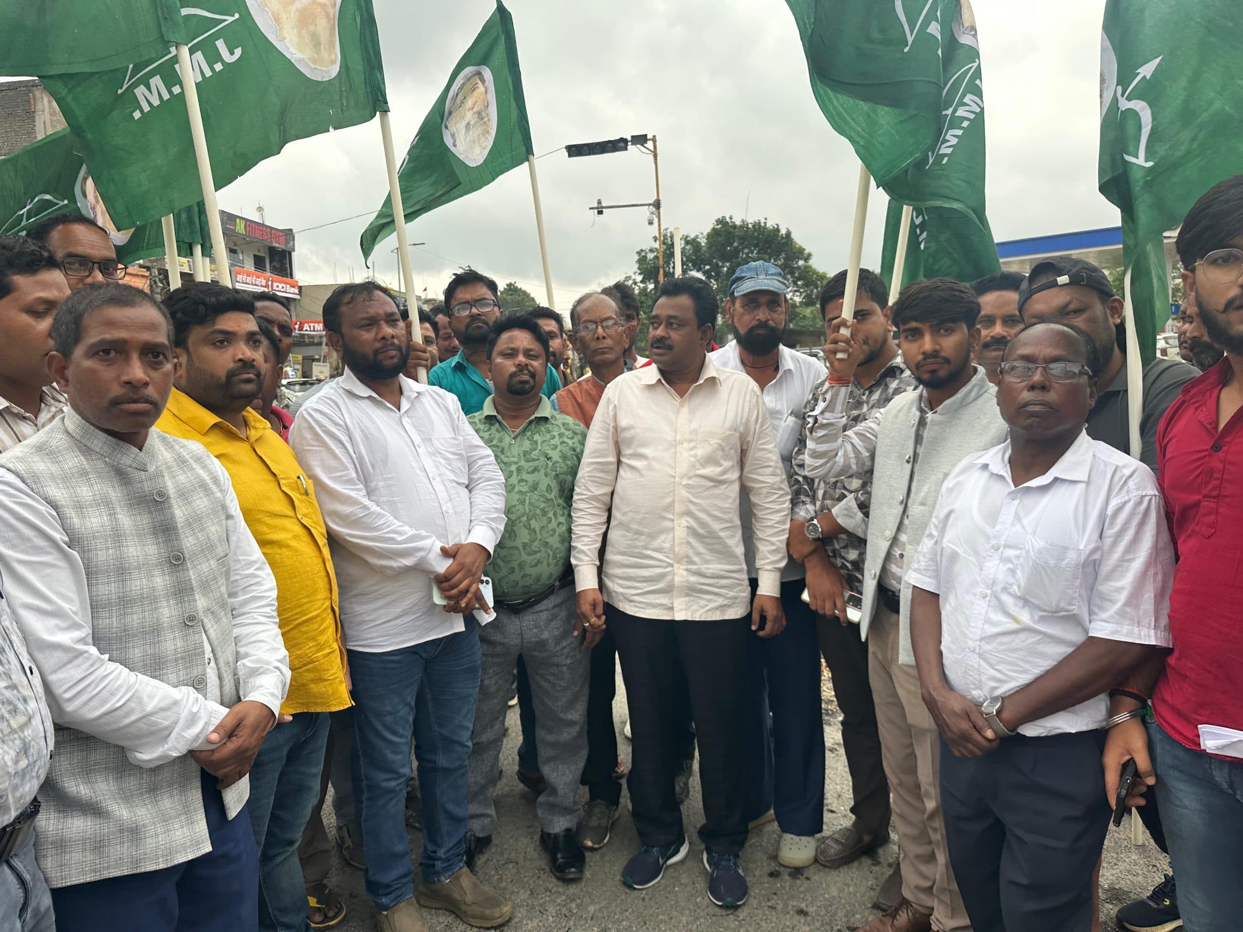 झारखंड को अशांत करना चाहती है भाजपा : झामुमो