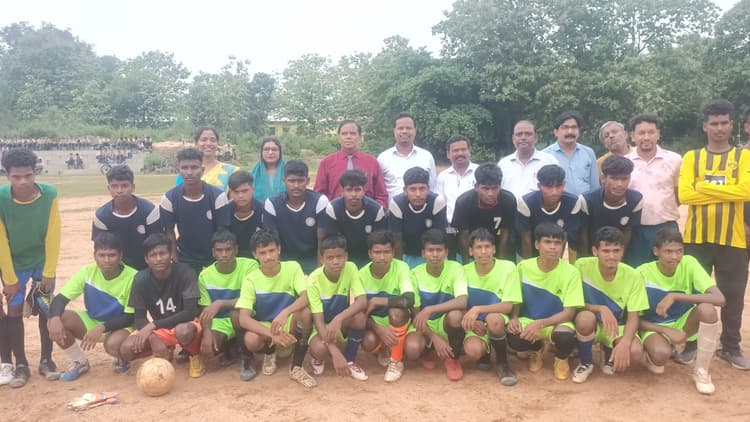 चूरदाग, निर्मला डोड़मा व संत जोसेफ हाई स्कूल तोरपा की टीम विजेता