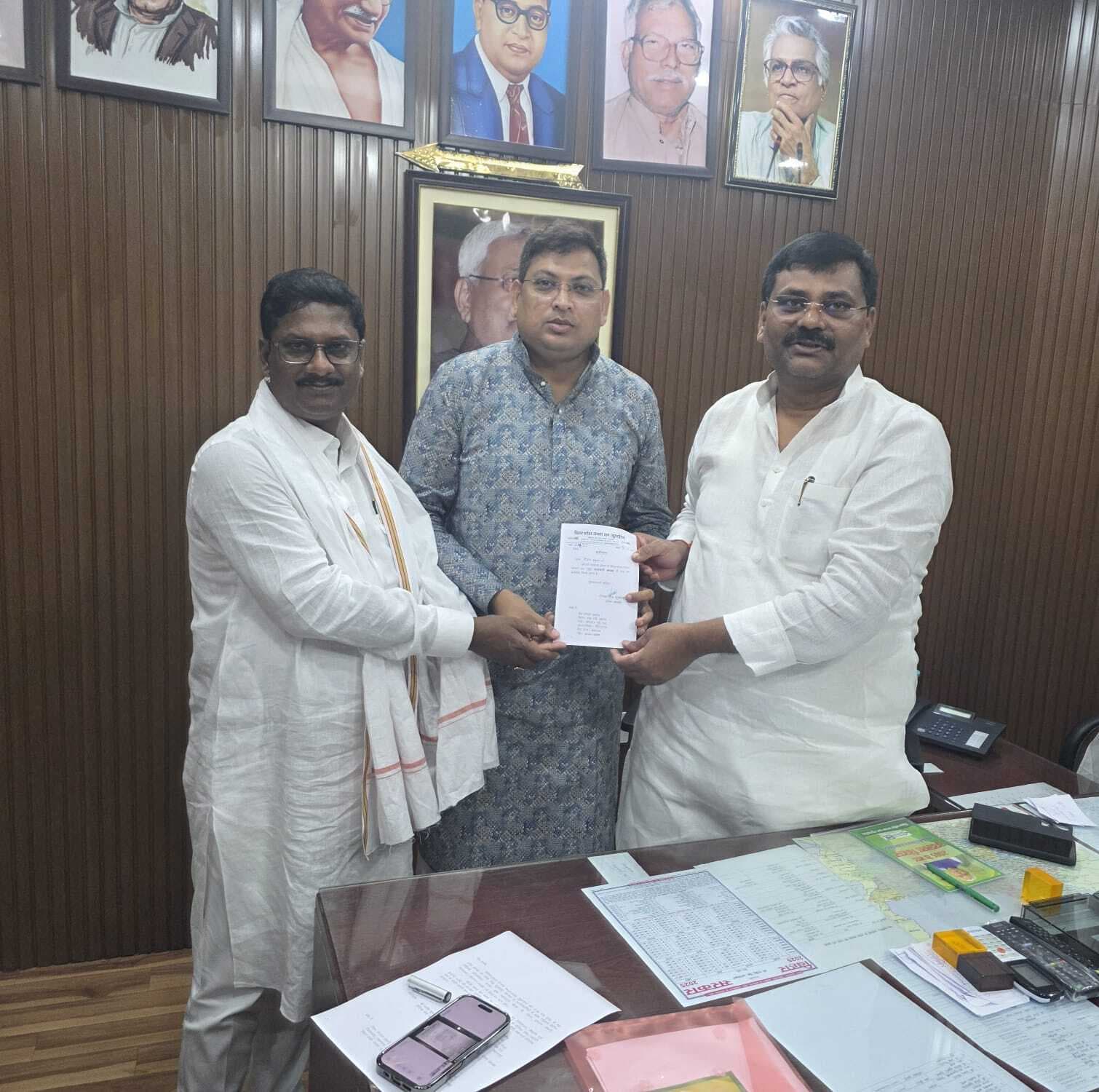 जदयू के कार्यकारी जिलाध्यक्ष बने फैसल अहमद, लोगों ने दी बधाई