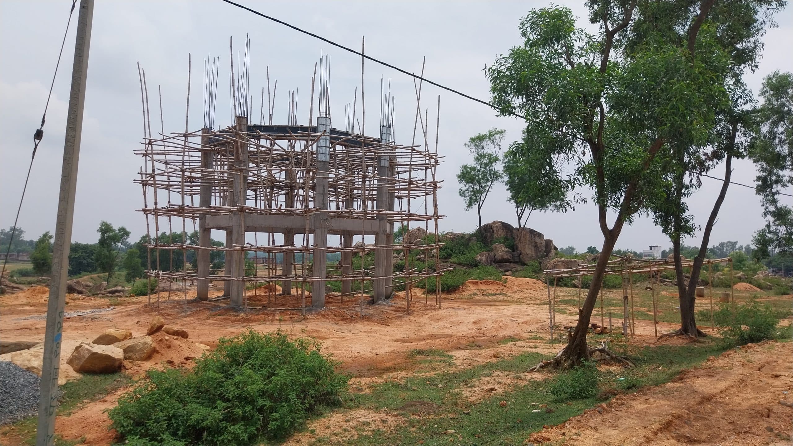 Giridih News :दो वर्षो में भी नहीं बनी बलिया, चोंगाखार व खरखरी में पानी टंकी