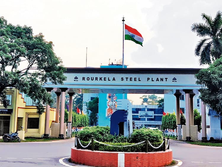 Rourkela News: आरएसपी में 2025-26 की पहली तिमाही में अब तक का सर्वश्रेष्ठ क्रूड स्टील उत्पादन दर्ज