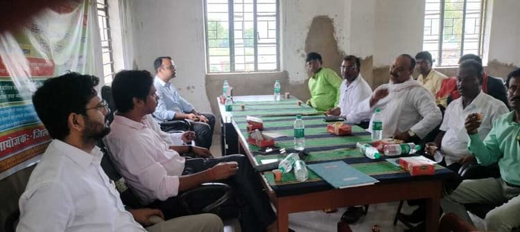 प्रखंड 20 सूत्री क्रियान्वयन समिति के बैठक से कई पदाधिकारी रहे गायब