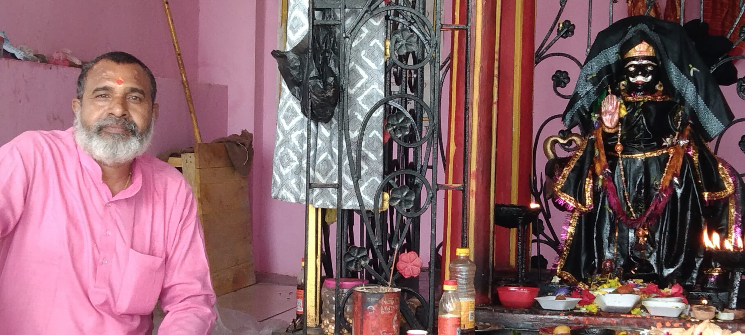 Motihari: न्याय और अनुशासन के प्रतीक हैं शनिदेव : कमलेश्वर दास