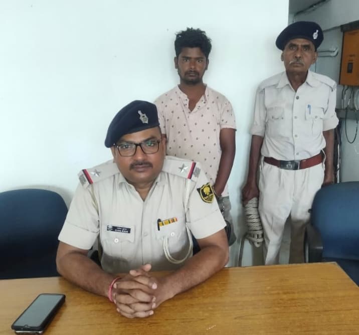 ठेकेदार से लेवी मांगने वाला नक्सली गिरफ्तार