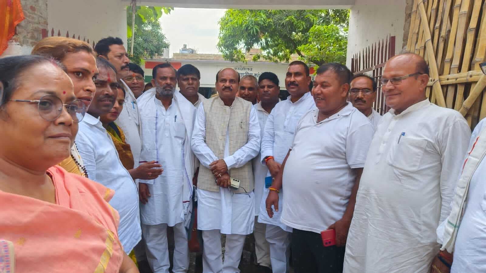 घर-घर जाकर महिलाओं को दे माई बहिन मान योजना की जानकारी, करें पंजीकरण