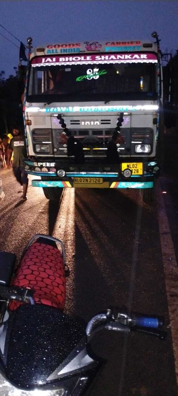 ट्रेलर ने स्कूटी सवार अधेड़ को कुचला, मौत