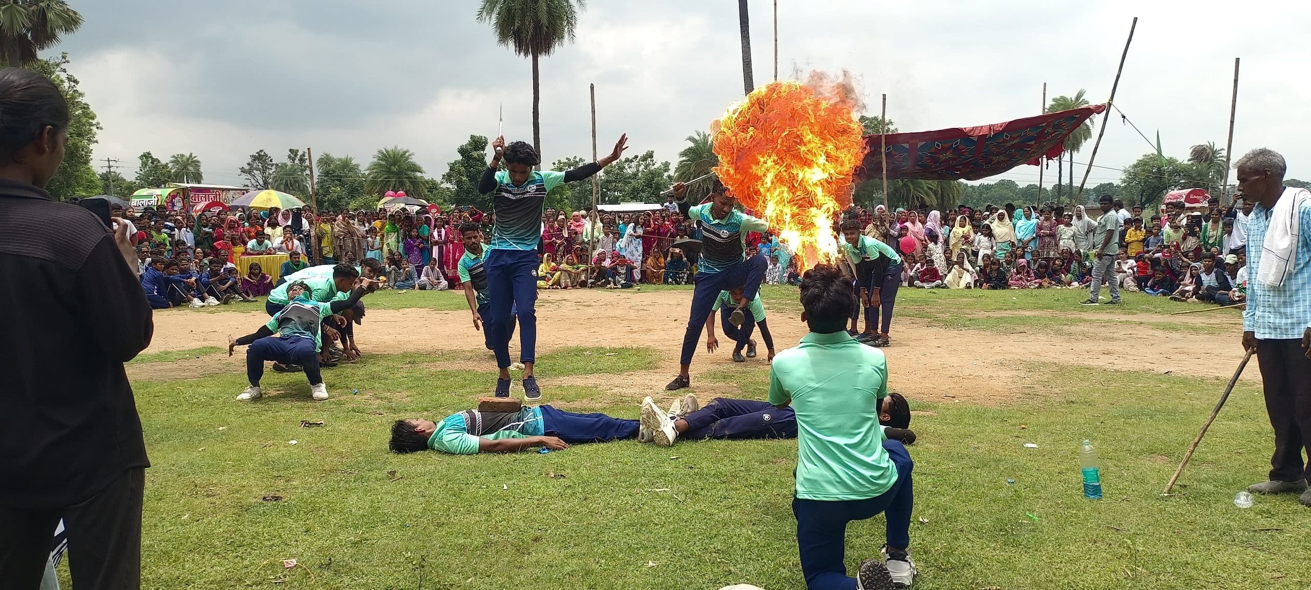 जसीडीह : मुहर्रम पर अखाड़े का आयोजन, पारंपरिक हथियार से दिखाये करतब