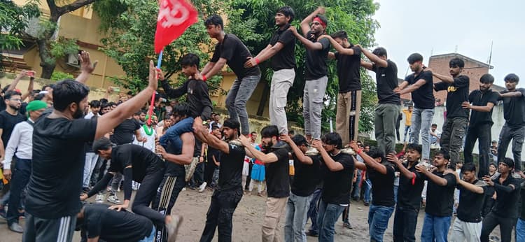 Bokaro News : बेरमो में सौहार्दपूर्ण वातावरण में मना मुहर्रम