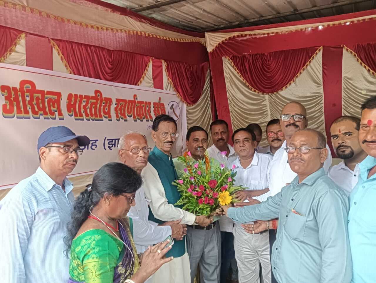 Giridih News :अखिल भारतीय स्वर्णकार संघ के अध्यक्ष बने विनोद, महासचिव बढ़न