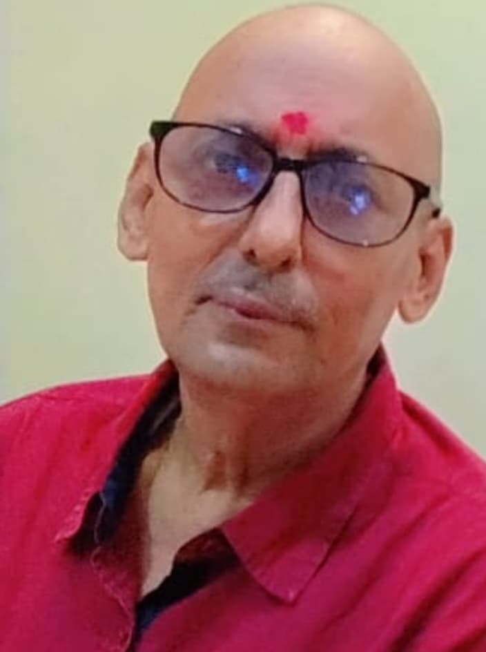 बुद्धिजीवियों का दायित्व है कि अपने पूर्वजों के योगदान को सहेजकर उसका करें संवर्धनः दिलीप