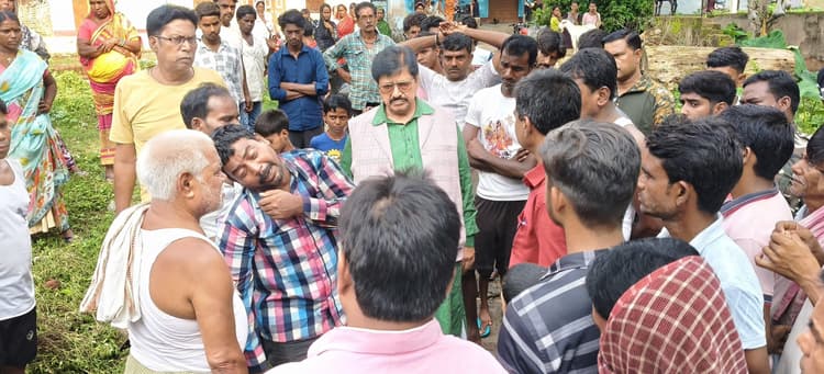 सारठ में कपड़ा सूखने के क्रम में करंट लगने से महिला की मौत