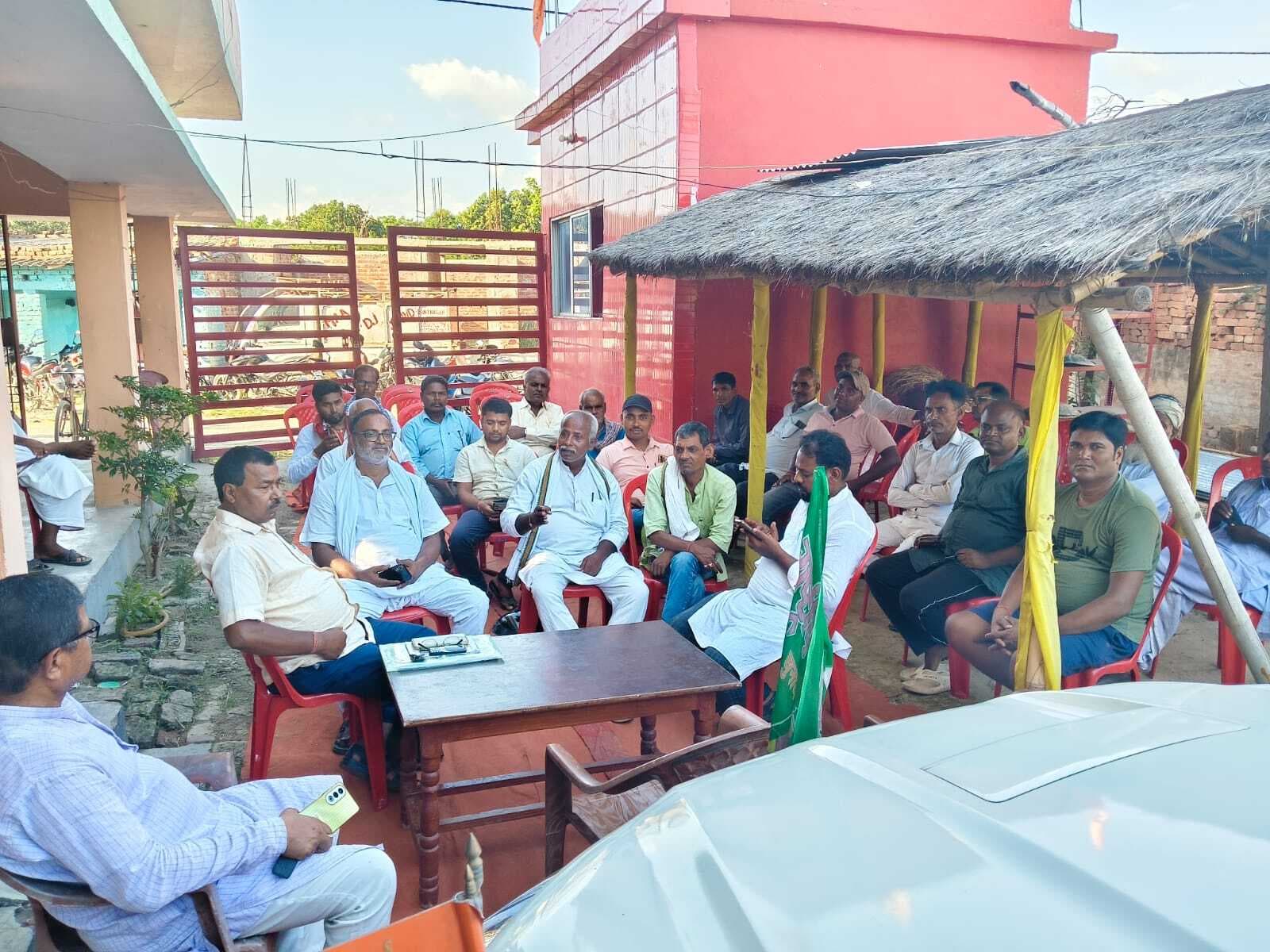 Madhubani News : राजद ने बैठक कर बिहार बंद की सफलता के लिए बनायी रणनीति