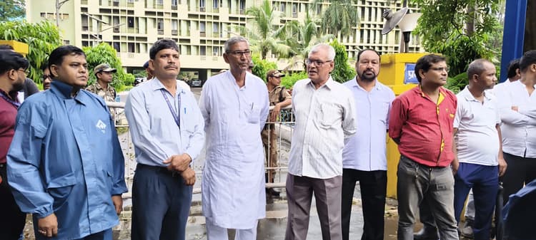 Bokaro News : एमओयू साइन होने के बावजूद चार साल से वेतन समझौता अधूरा